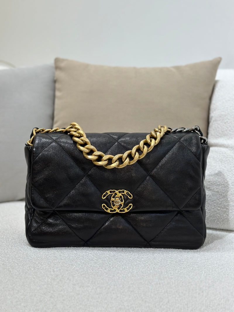 Chanel 19 Medium Flap Bag in Black Lambskin Mixed Metal Hardware