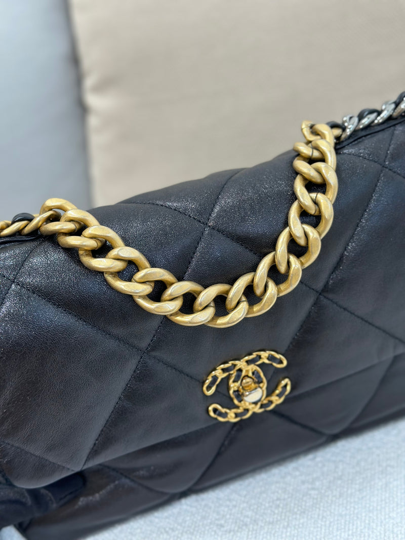 Chanel 19 Medium Flap Bag in Black Lambskin Mixed Metal Hardware