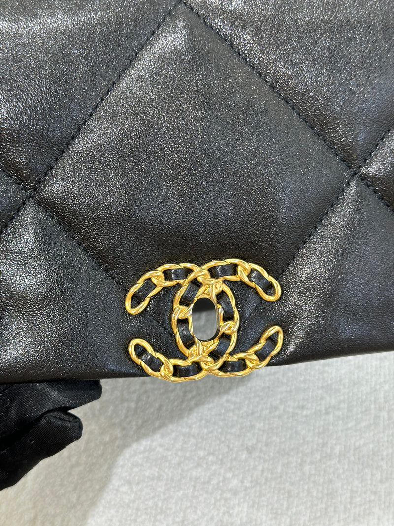 Chanel 19 Medium Flap Bag in Black Lambskin Mixed Metal Hardware