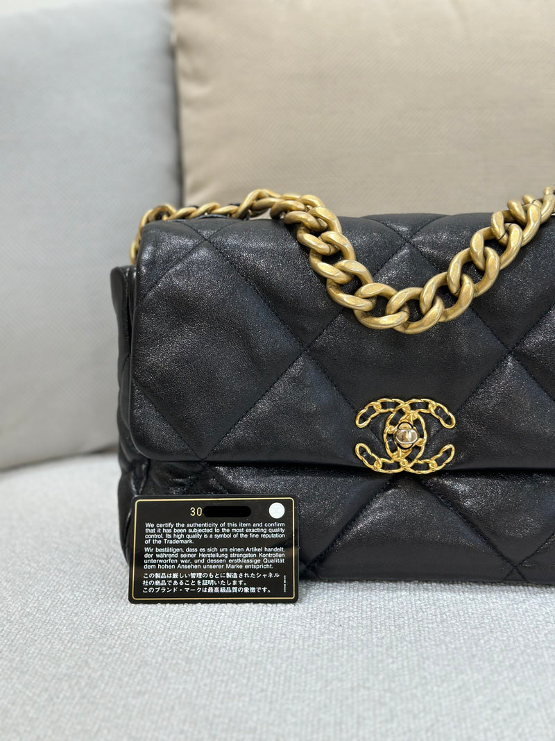 Chanel 19 Medium Flap Bag in Black Lambskin Mixed Metal Hardware